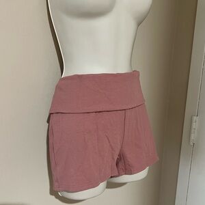 Yoga shorts size L